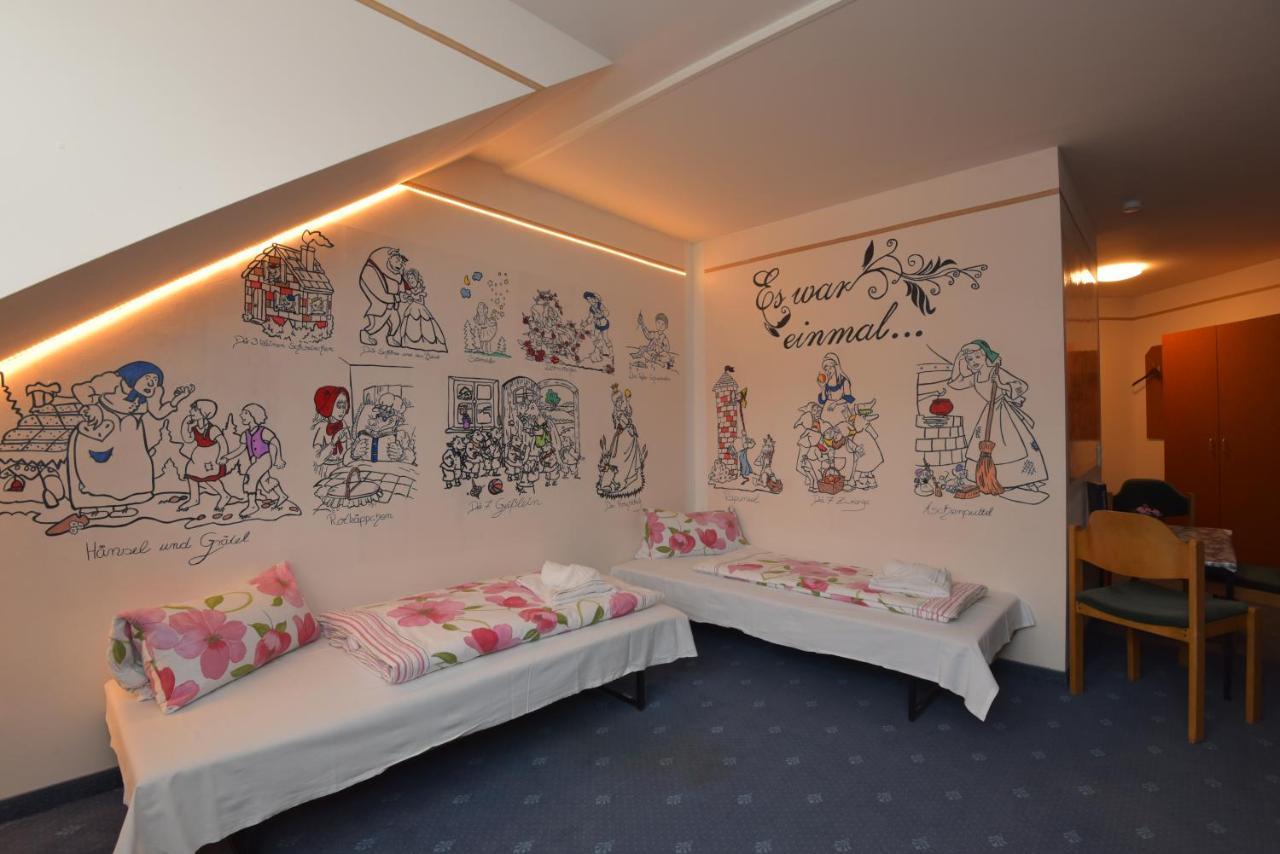 Waldhotel Feldbachtal Neuhaus am Rennweg Bagian luar foto
